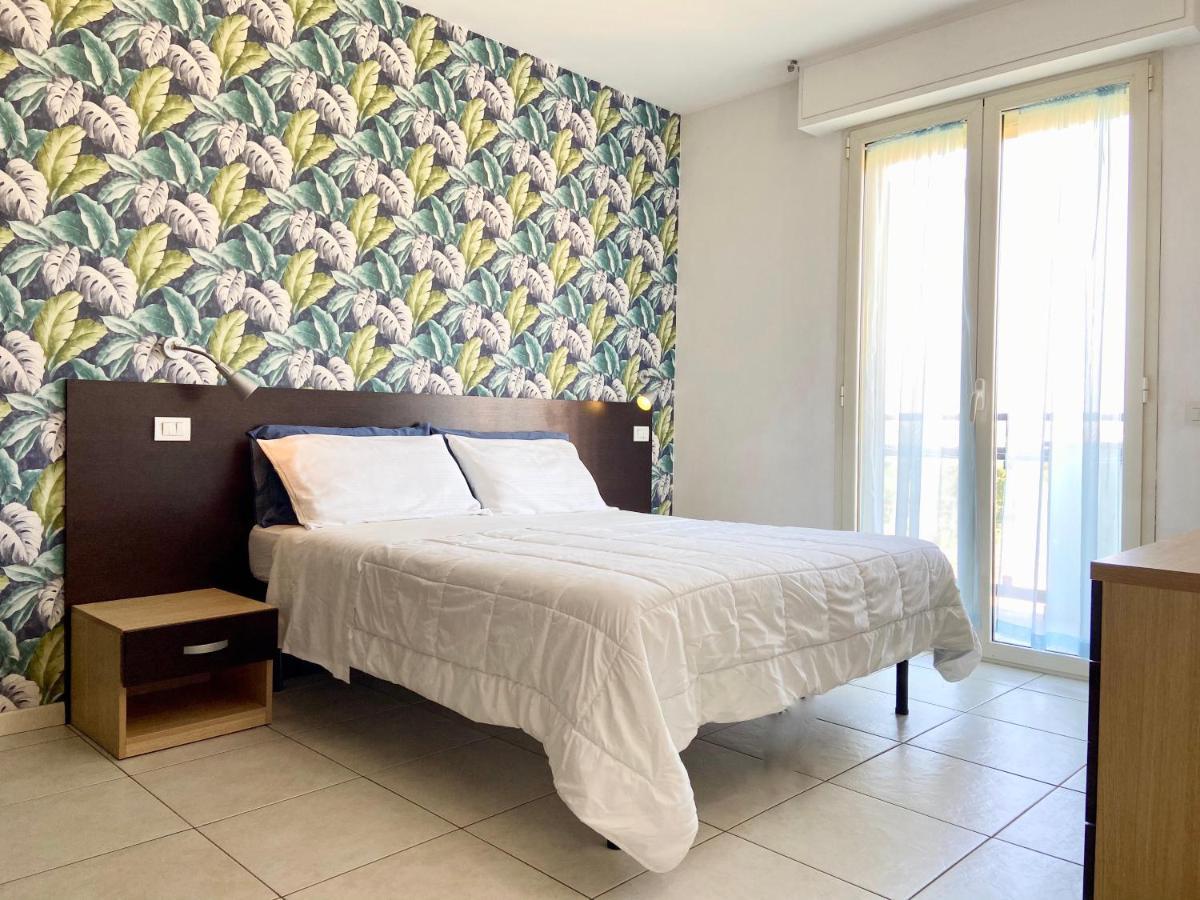 Residence Acqua Suite Marina Rimini Esterno foto