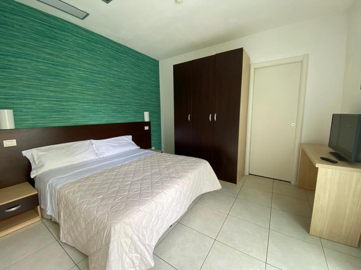 Residence Acqua Suite Marina Rimini Esterno foto
