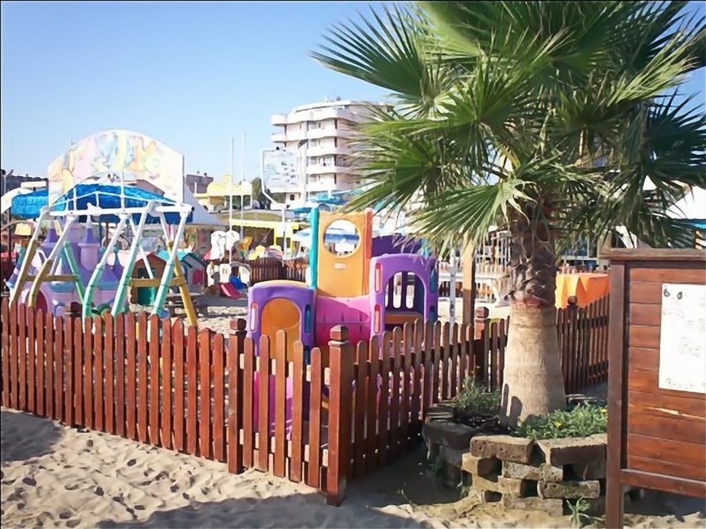 Residence Acqua Suite Marina Rimini Esterno foto